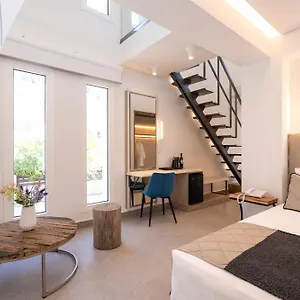  דירה Mirablue Luxury Residences (adults Only) יוון